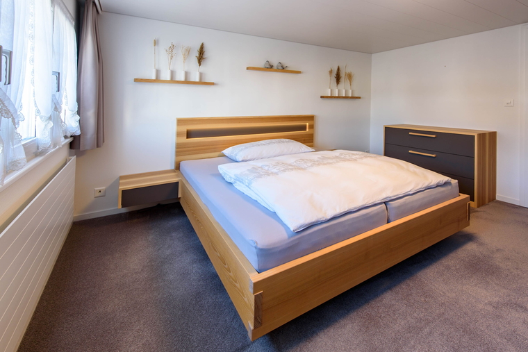 Doppelbett Esche massiv