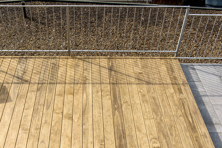 Terrassenboden Accoya